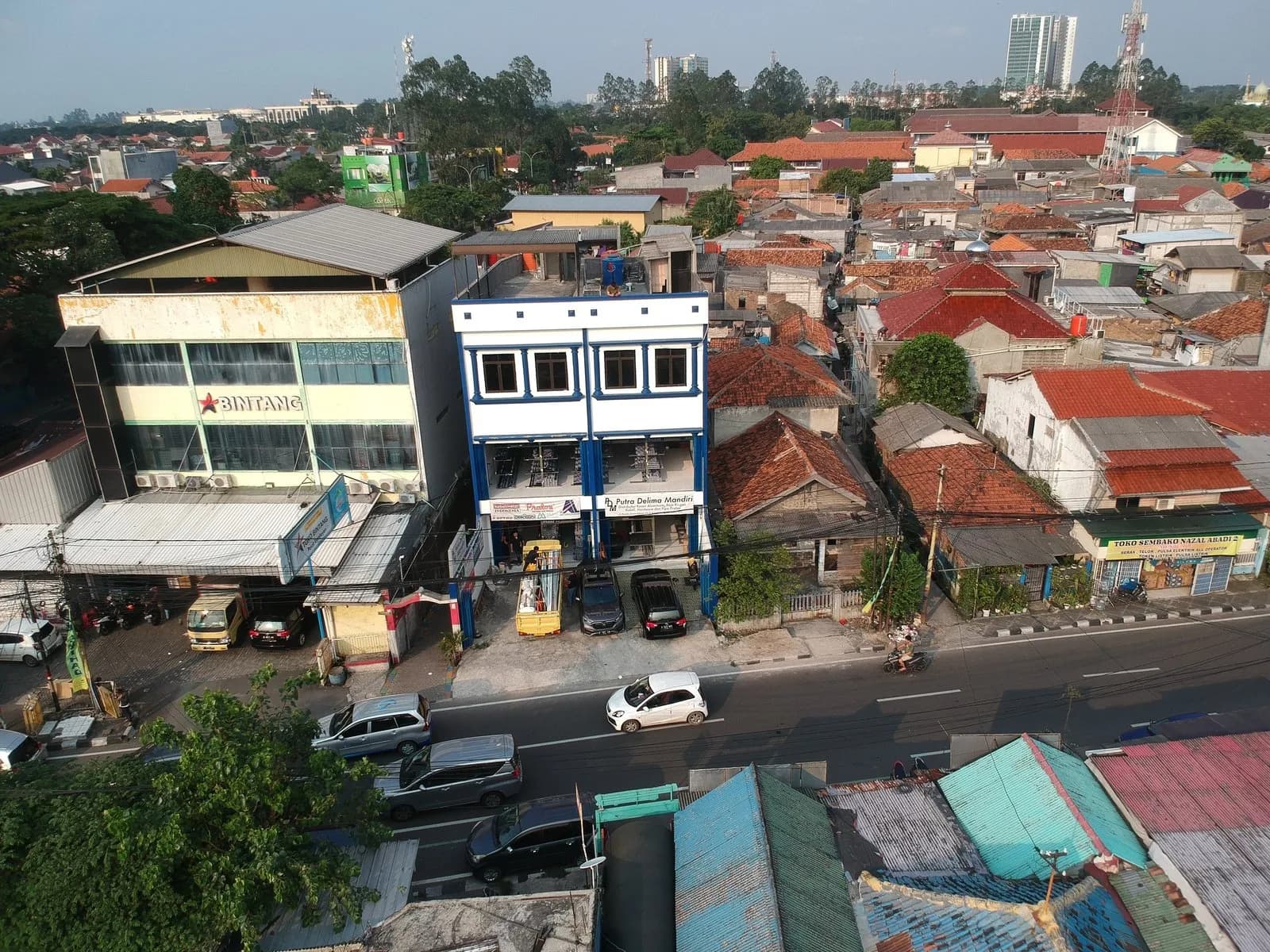 Kantor pusat Putra Delima Mandiri di Babakan, Tangerang, dari udara
